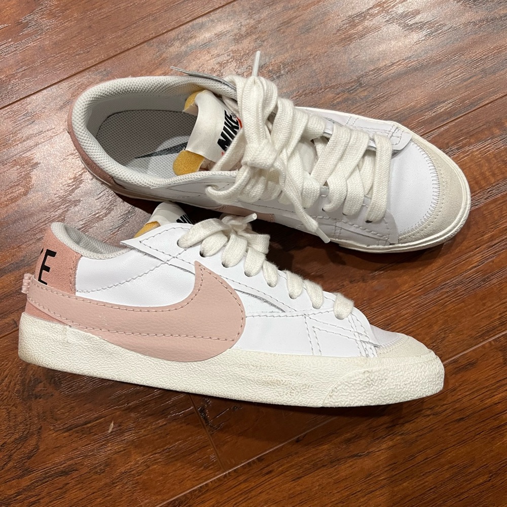 Women’s Nike Blazer Low '77 trainers